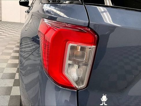 Used 2021 Ford Explorer XLT w/ Class III Trailer Tow Package AWD/4WD image 36