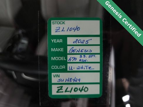 Used 2025 Genesis G70 3.3T Advanced image 35