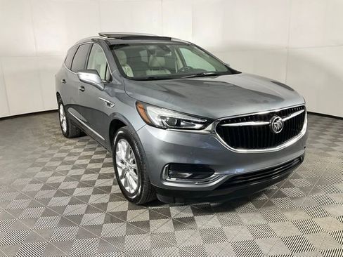 Used 2018 Buick Enclave Premium w/ Experience Buick Package image 3