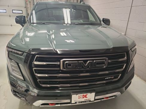 New 2026 GMC Yukon XL AT4 Ultimate AWD/4WD image 6