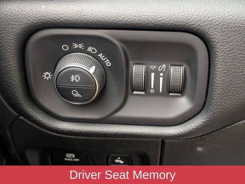 Used 2022 RAM 1500 Laramie w/ Sport Appearance Package AWD/4WD image 15