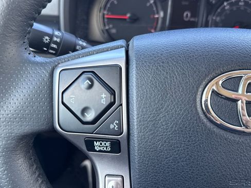 Used 2022 Toyota 4Runner SR5 Premium w/ Moonroof Package image 16