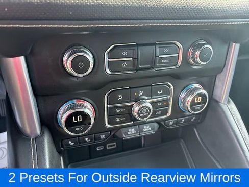 Used 2021 GMC Yukon SLT w/ SLT Luxury Plus Package image 26