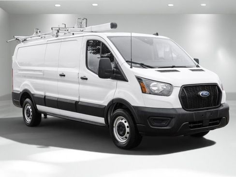 Used 2022 Ford Transit 250 Low Roof RWD image 5