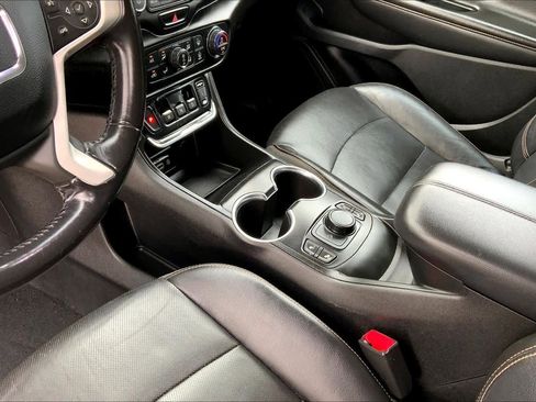 Used 2018 GMC Terrain SLT image 16