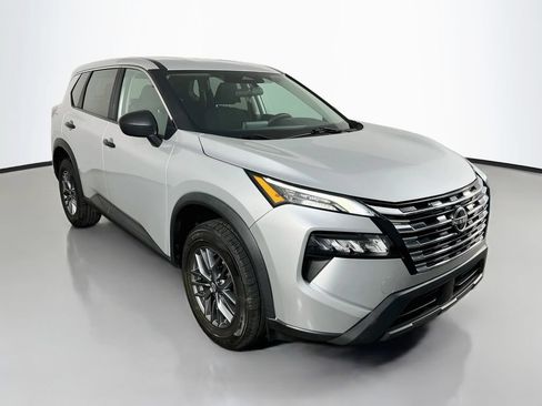Used 2024 Nissan Rogue S AWD/4WD image 4