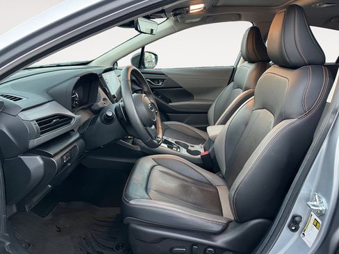 Used 2025 Subaru Crosstrek 2.5i Limited w/ Popular Package #4A image 11