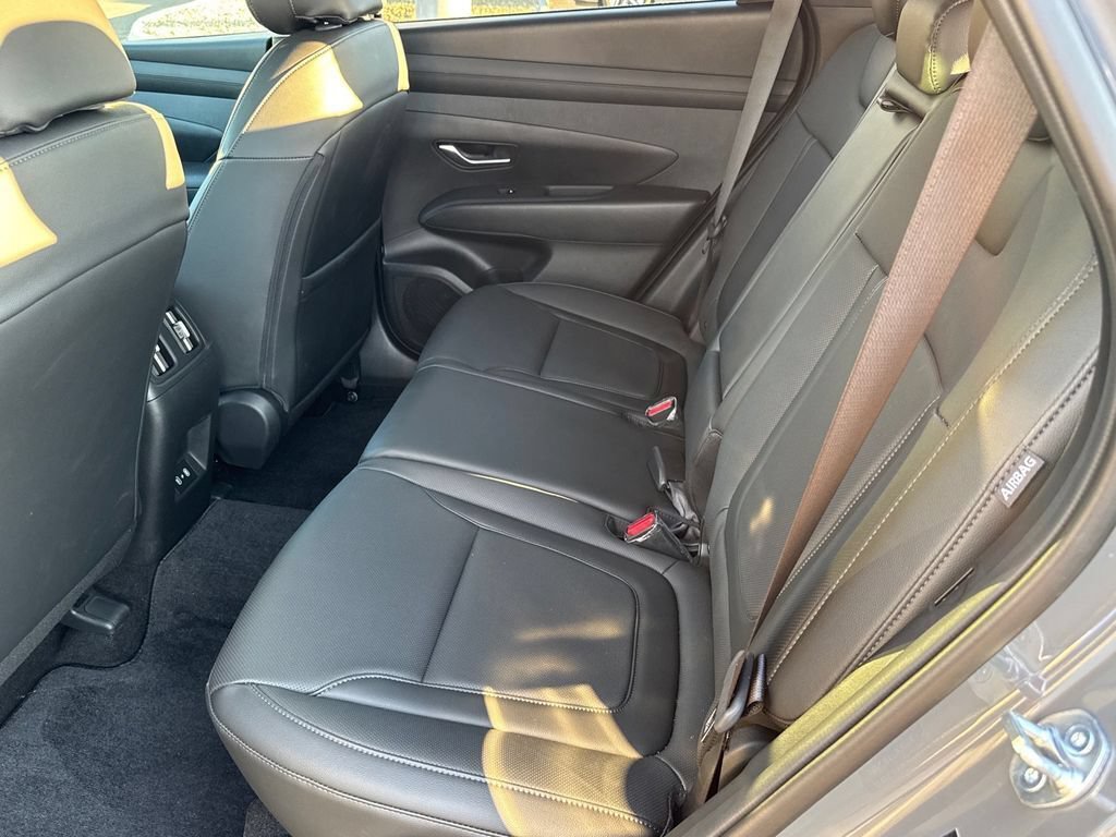 Used 2026 Hyundai Tucson SEL FWD image 13