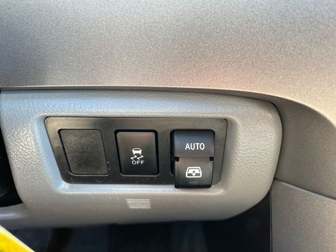 Used 2016 Toyota Sequoia Platinum AWD/4WD image 27