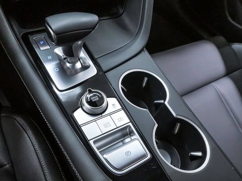 Certified 2026 Genesis G70 2.5T AWD/4WD image 17