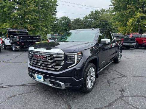 Used 2024 GMC Sierra 1500 Denali w/ Denali Reserve Package AWD/4WD image 1