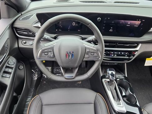 New 2026 Buick Envista Avenir image 16