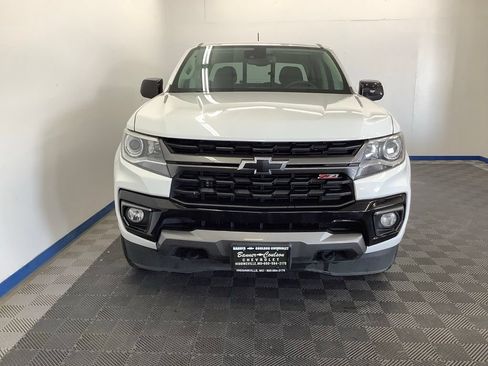 Used 2022 Chevrolet Colorado Z71 w/ Safety Package AWD/4WD image 2