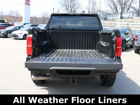 Used 2024 Toyota Tacoma SR5 image 5