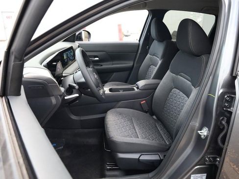 New 2026 Nissan Kicks SV image 8