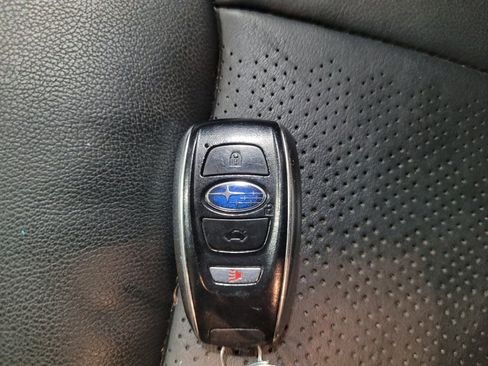 Used 2020 Subaru Crosstrek 2.0i Limited w/ Moonroof Package w/Navigation image 32