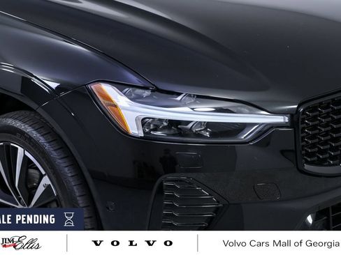 Certified 2023 Volvo XC60 B5 Plus w/ Climate Package image 39
