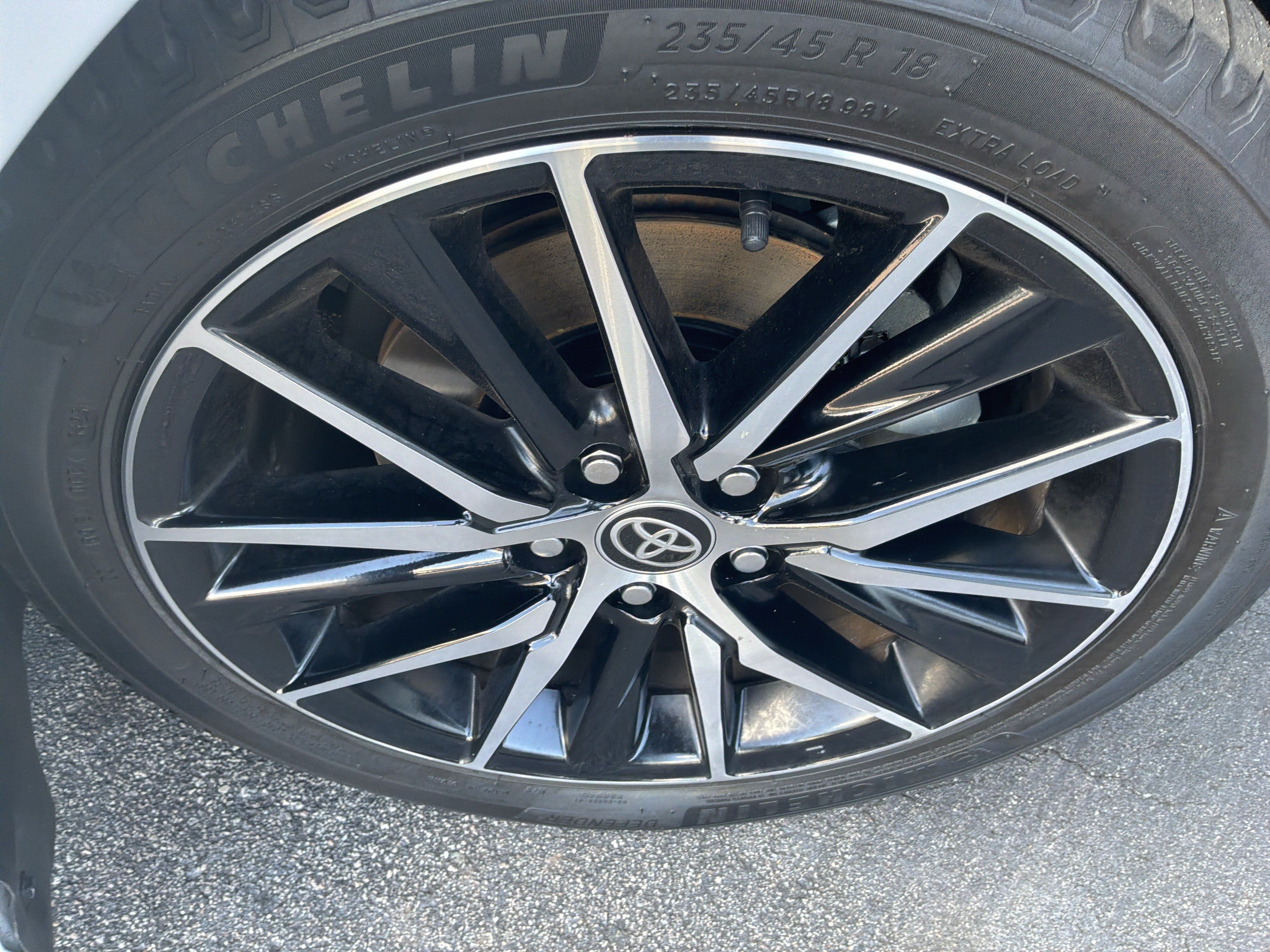 Used 2024 Toyota Camry SE FWD image 13