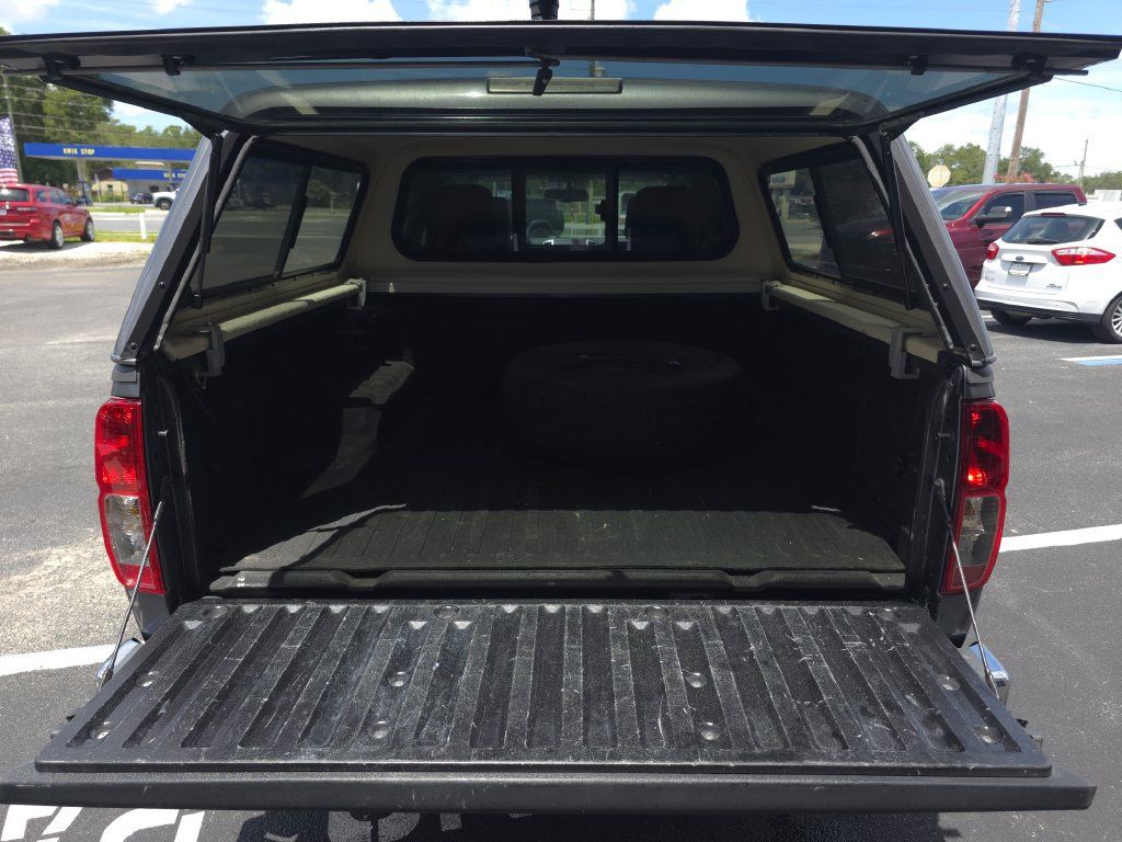 Used 2018 Nissan Frontier SV w/ Value Truck Package RWD image 7