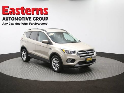 Used 2018 Ford Escape SE w/ SE Sync 3 Package AWD/4WD image 49