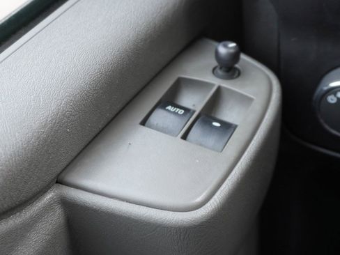 Used 2022 Chevrolet Express 2500 w/ Driver Convenience Package image 9