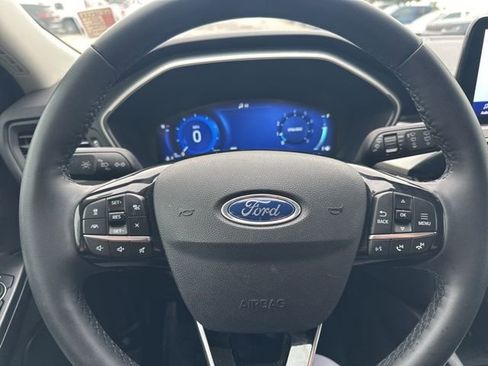 Used 2021 Ford Escape SEL w/ Technology Package image 15