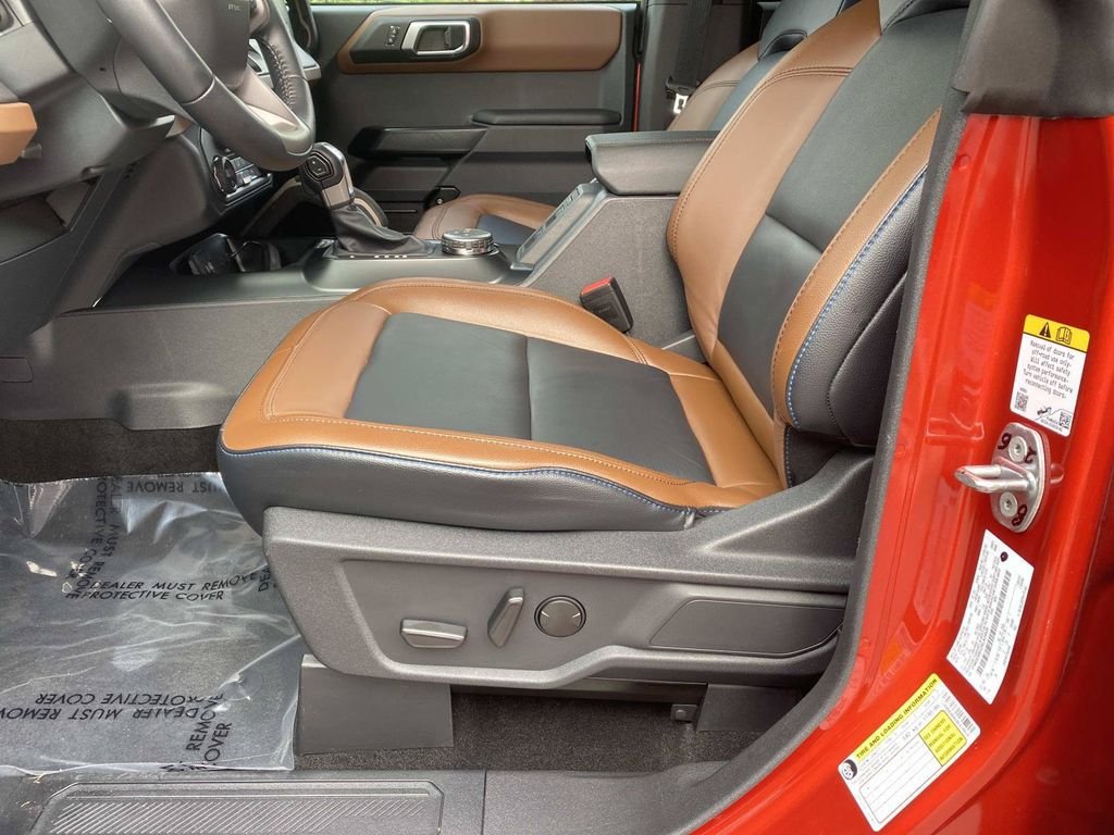 Used 2024 Ford Bronco Outer Banks AWD/4WD image 17