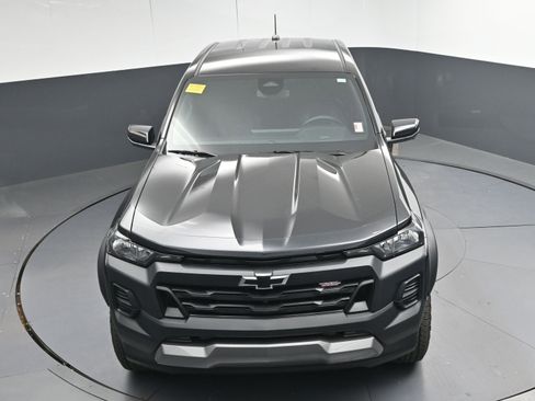 Used 2024 Chevrolet Colorado Trail Boss w/ Technology Package image 31