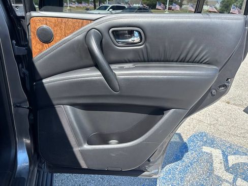 Used 2021 Nissan Armada SL w/ Captain's Chairs Package AWD/4WD image 18