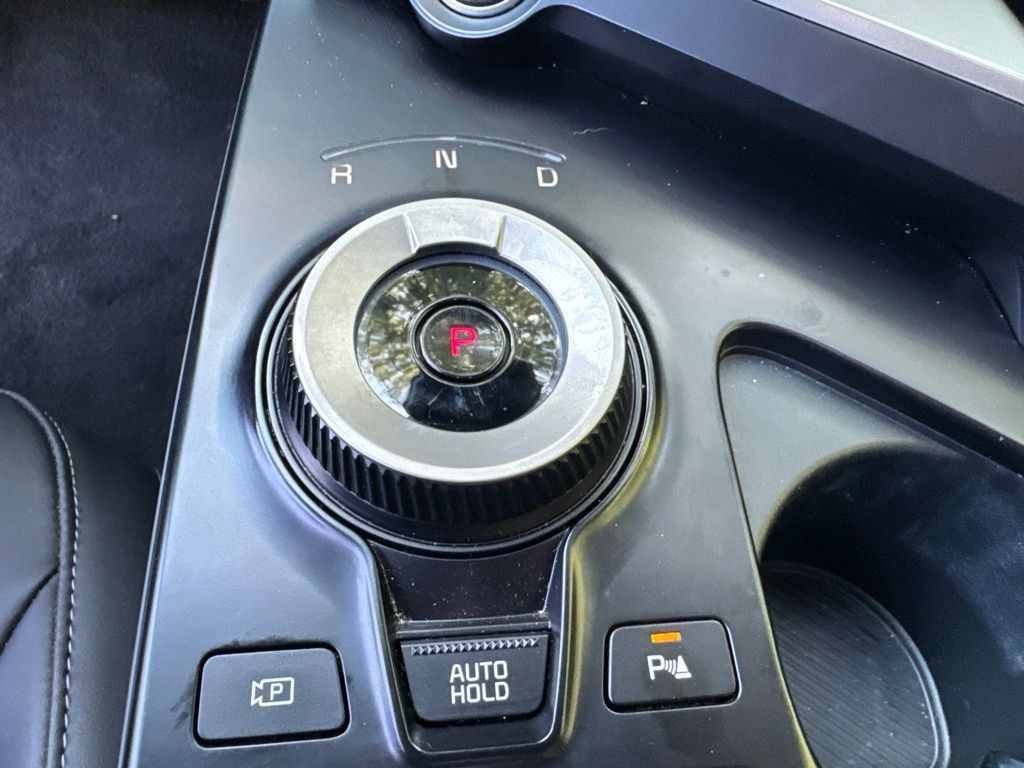 Used 2025 Kia EV6 Light w/ Light LR Technology Package AWD/4WD image 14