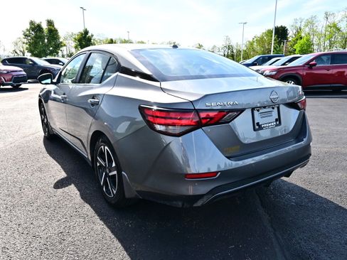 Used 2024 Nissan Sentra SV FWD image 8
