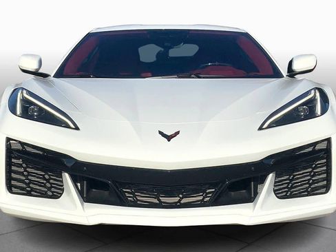 Used 2023 Chevrolet Corvette Z06 image 3