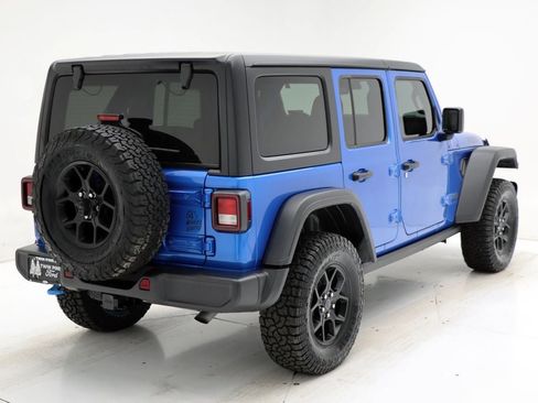 Used 2024 Jeep Wrangler Unlimited image 9