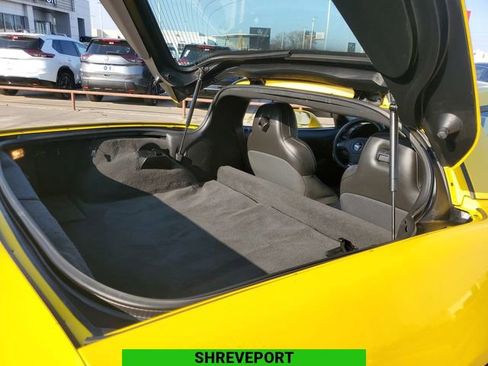 Used 2012 Chevrolet Corvette Coupe image 25