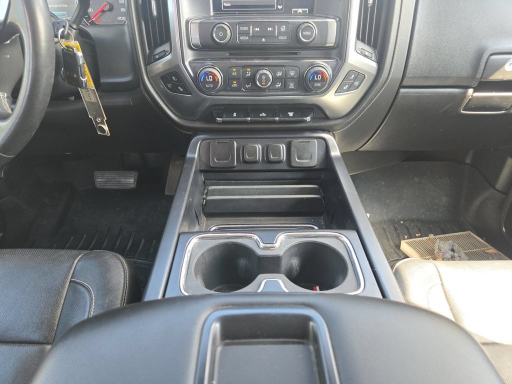 Used 2015 Chevrolet Silverado 2500 LTZ AWD/4WD image 12