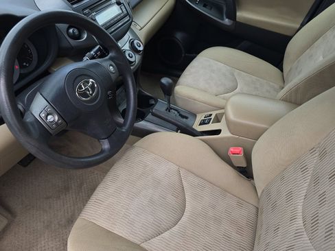 Used 2012 Toyota RAV4 4WD w/ Value Pkg image 10