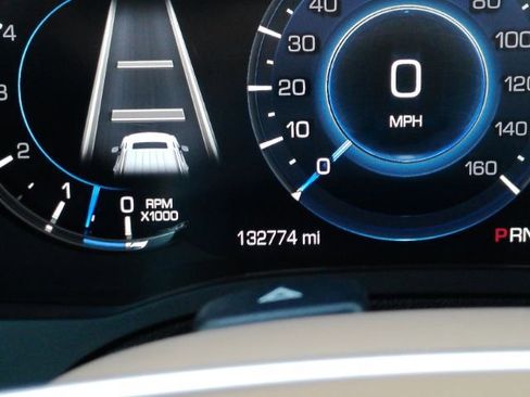 Used 2019 Cadillac Escalade Platinum image 46