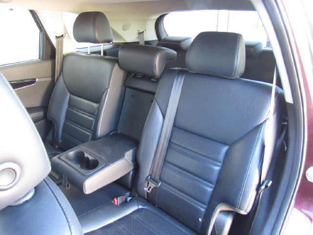 Used 2019 Kia Sorento EX w/ EX Touring Package AWD/4WD image 17