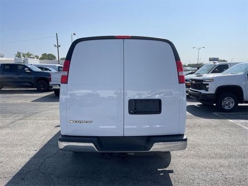 New 2025 Chevrolet Express 2500 w/ Driver Convenience Package image 4