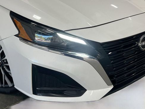 Used 2024 Nissan Altima 2.5 SV image 40