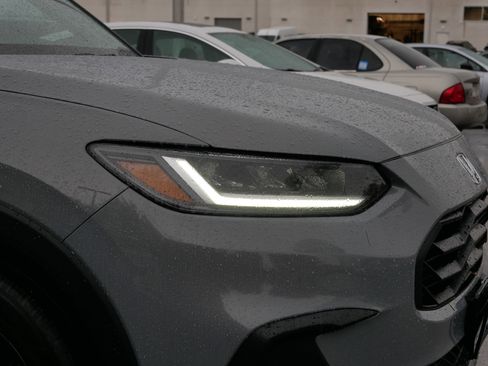 Used 2024 Honda HR-V Sport image 16