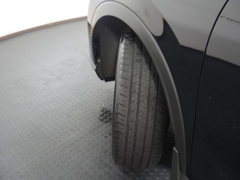 Used 2023 Honda CR-V EX image 17