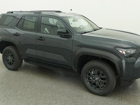 New 2026 Toyota 4Runner SR5 AWD/4WD image 12