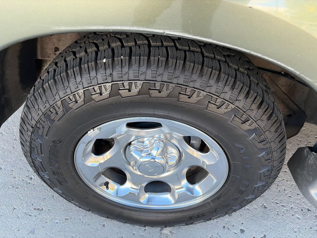 Used 2001 Lincoln Navigator 4WD image 26
