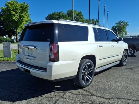 Used 2015 GMC Yukon XL Denali w/ Touring Package AWD/4WD image 7