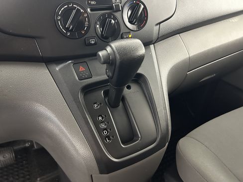 Used 2021 Nissan NV200 S w/ Back Door Glass Package FWD image 17