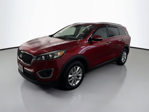 Used 2017 Kia Sorento FWD w/ LX Convenience Package image 5