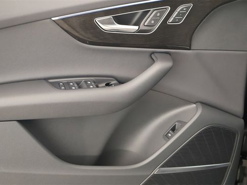 New 2026 Audi Q7 2.0T Premium image 23