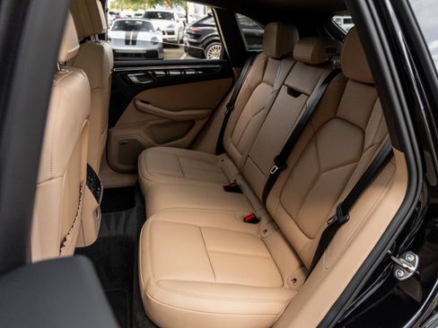 New 2026 Porsche Macan AWD/4WD image 36