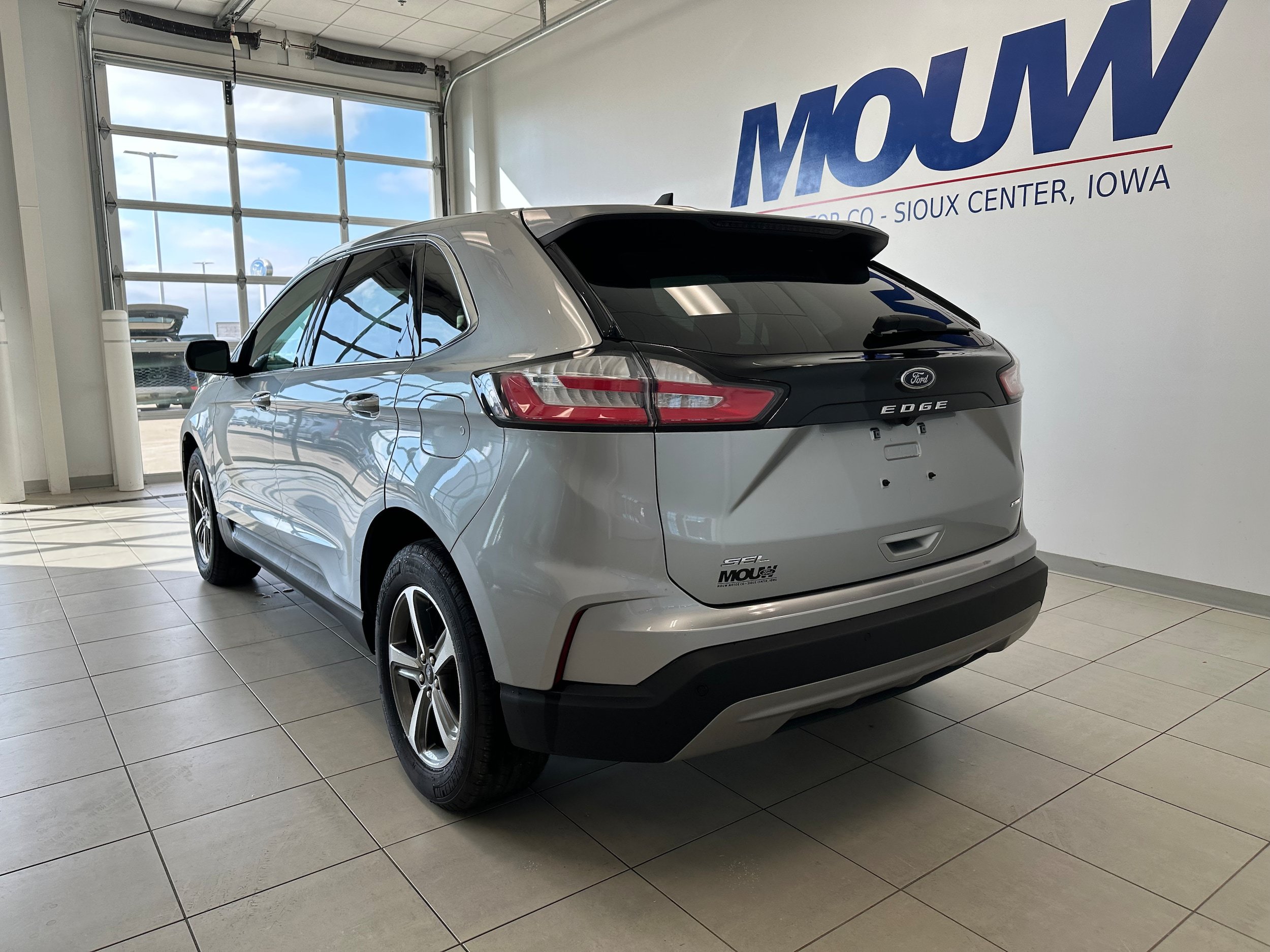 Used 2024 Ford Edge SEL w/ Convenience Package AWD/4WD image 6